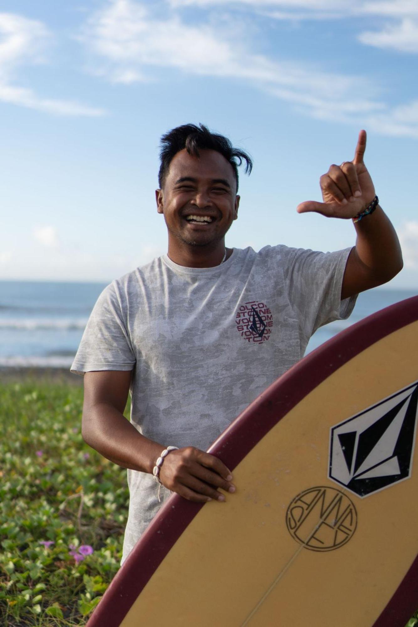 Medewi Secret Surfcamp Hotel Pulukan Bagian luar foto